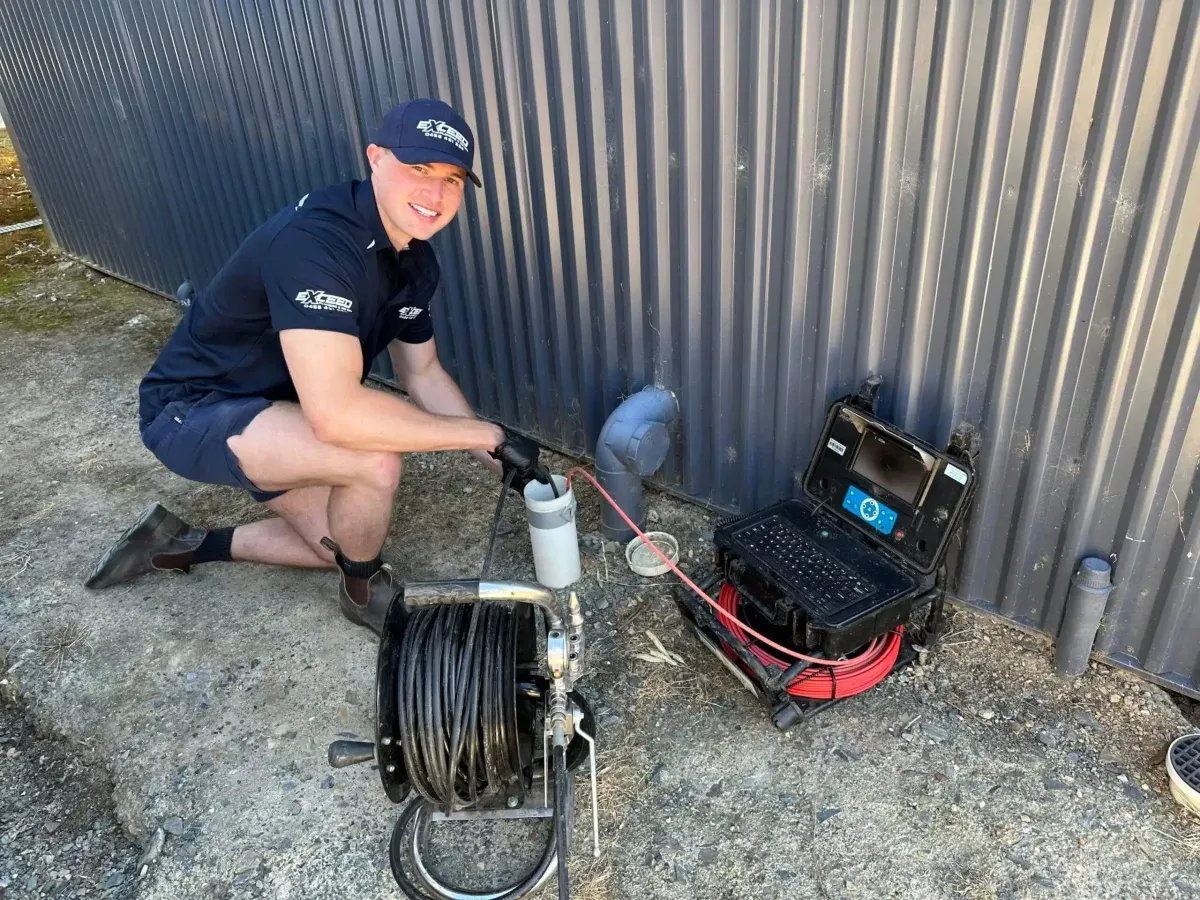 Local Mile End plumber ready to help